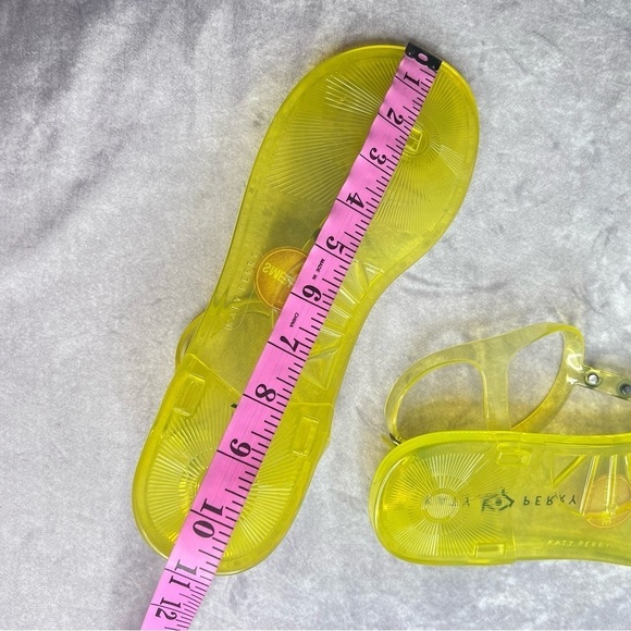 KATY Perry Womens The Geli-Pvc Ankle Strap Smiley Faces Flat Sandals Yellow - Picture 9 of 9